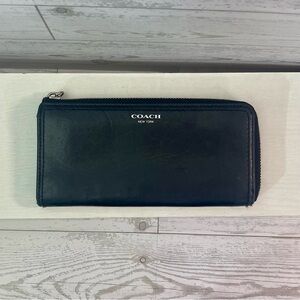 Vintage Coach Midnight Leather Zip Wallet